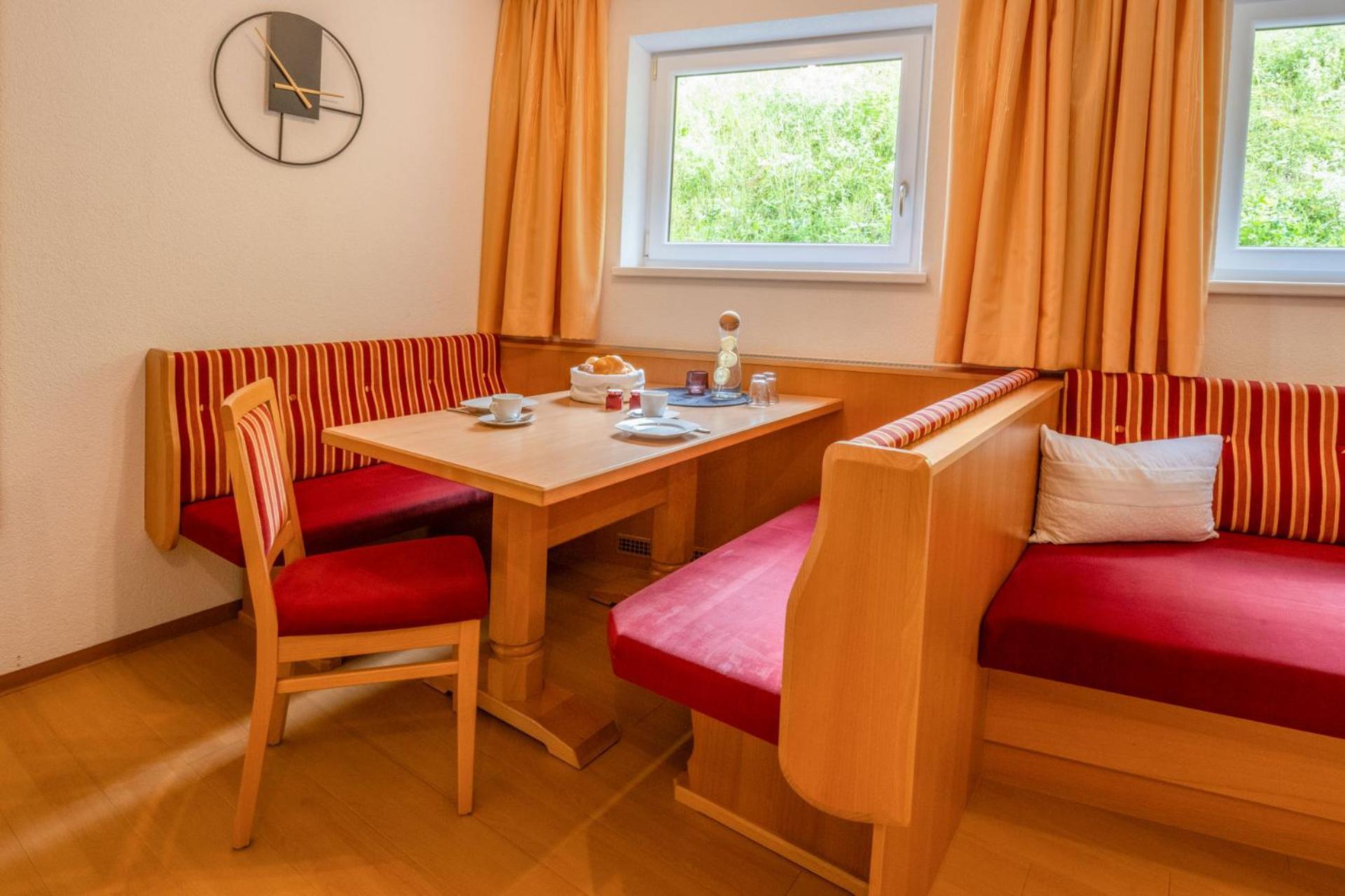 Hotel Haus Waldhof Ischgl Zewnętrze zdjęcie